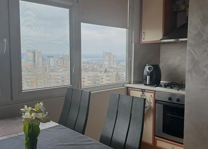 公寓 Rozen 瓦爾納